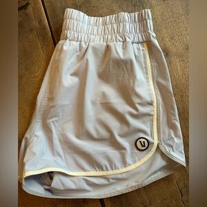 NWOT Women’s Vuori Light Blue Shorts XL.